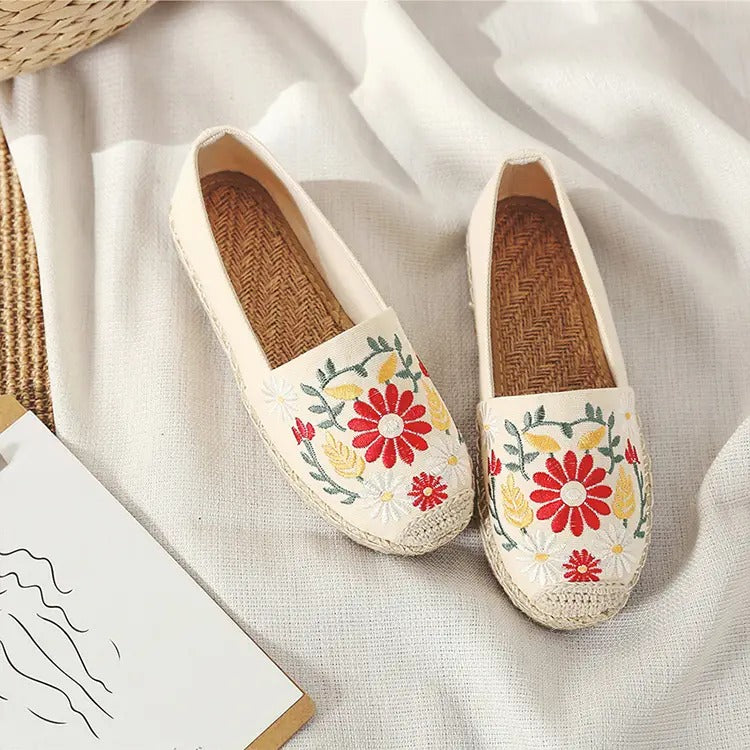 【エスパドリーユ】民族風　美しい花刺繍　通気性抜群　吸汗　快適なフラットシューズ
