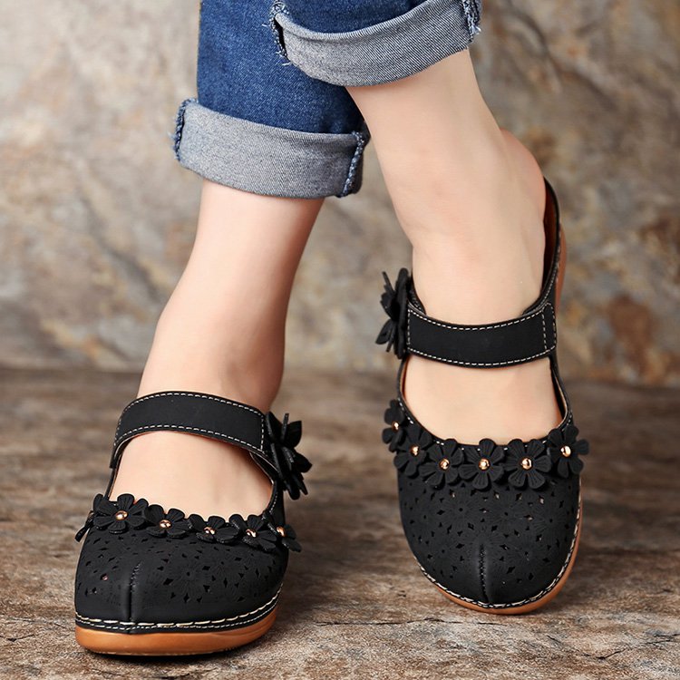 【小花サンダル】トリコになる履き心地 柔らか 通気 レトロ感のある小花 カジュアル