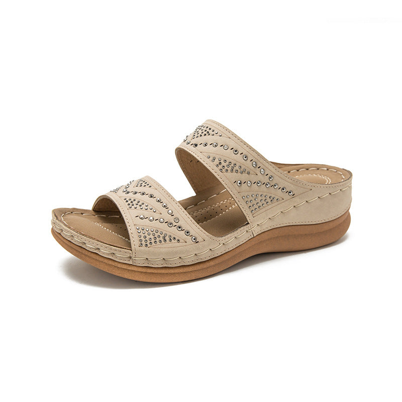 【本革ウェッジサンダル】 美脚効果 女性の足を優しく守る 柔らかな牛革 快適な5cmヒール 通気透湿インソール 防滑ゴムソール